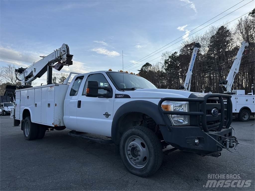 Ford F550 都市/通用型車輛