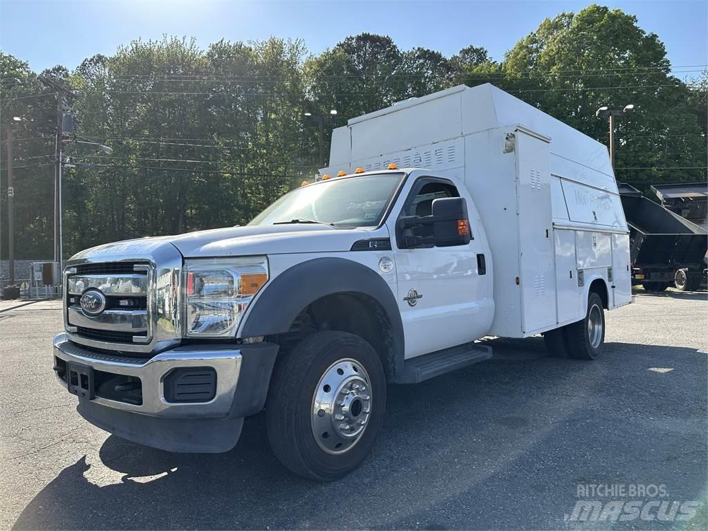 Ford F550 都市/通用型車輛