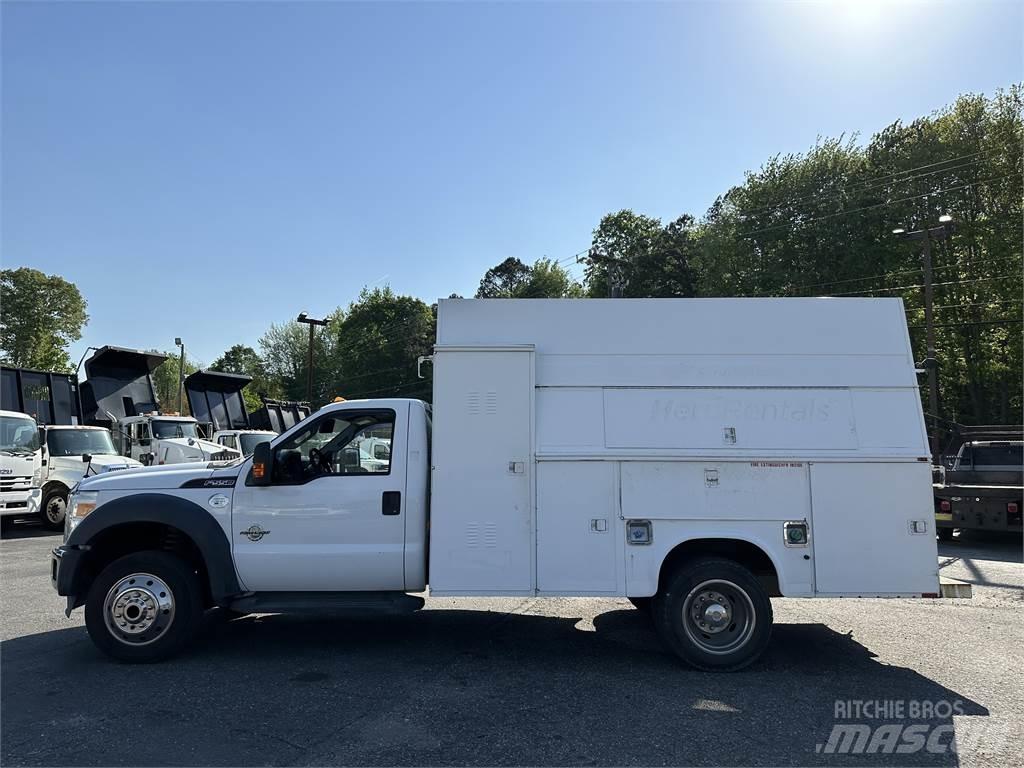 Ford F550 都市/通用型車輛