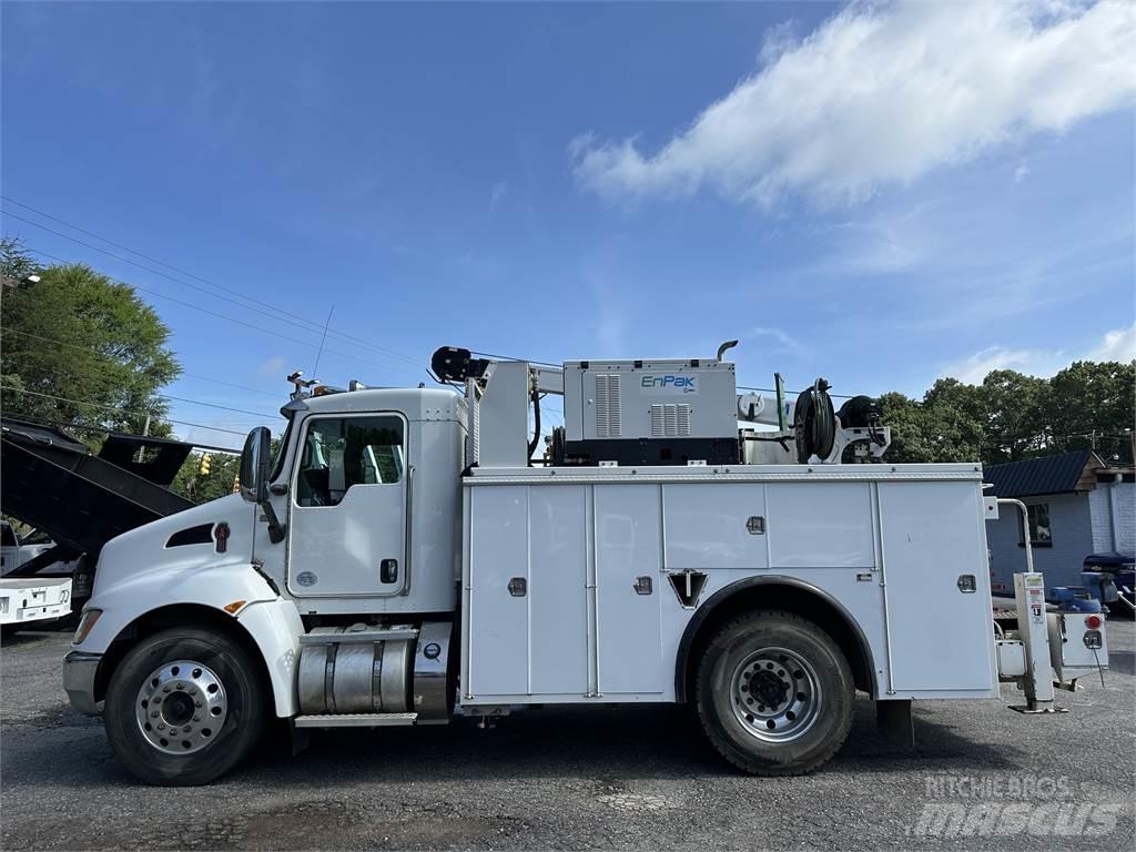 Kenworth T270 都市/通用型車輛