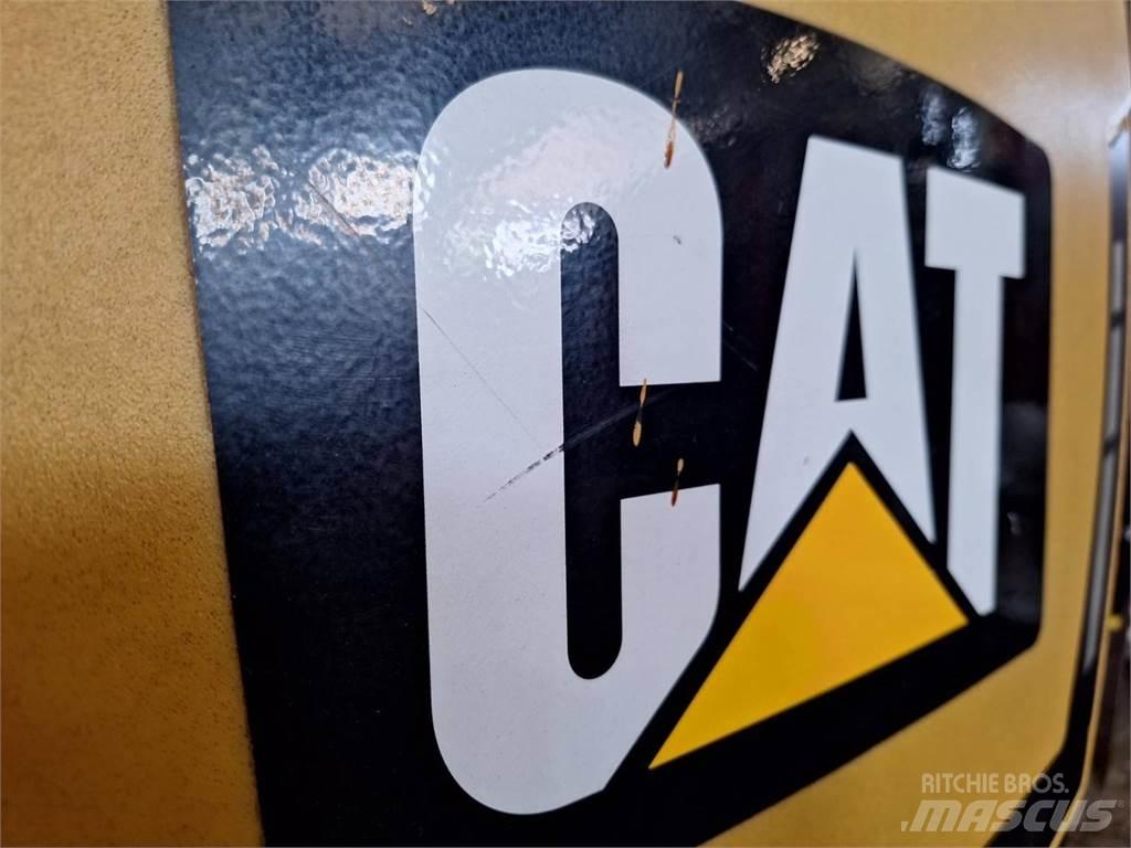 CAT NO20NE 低架裝載機