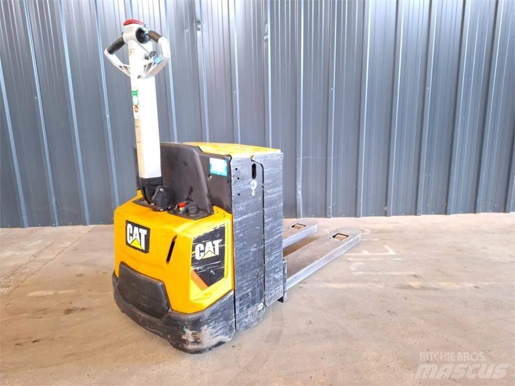 CAT NPP20N2E 行走控制式堆積機