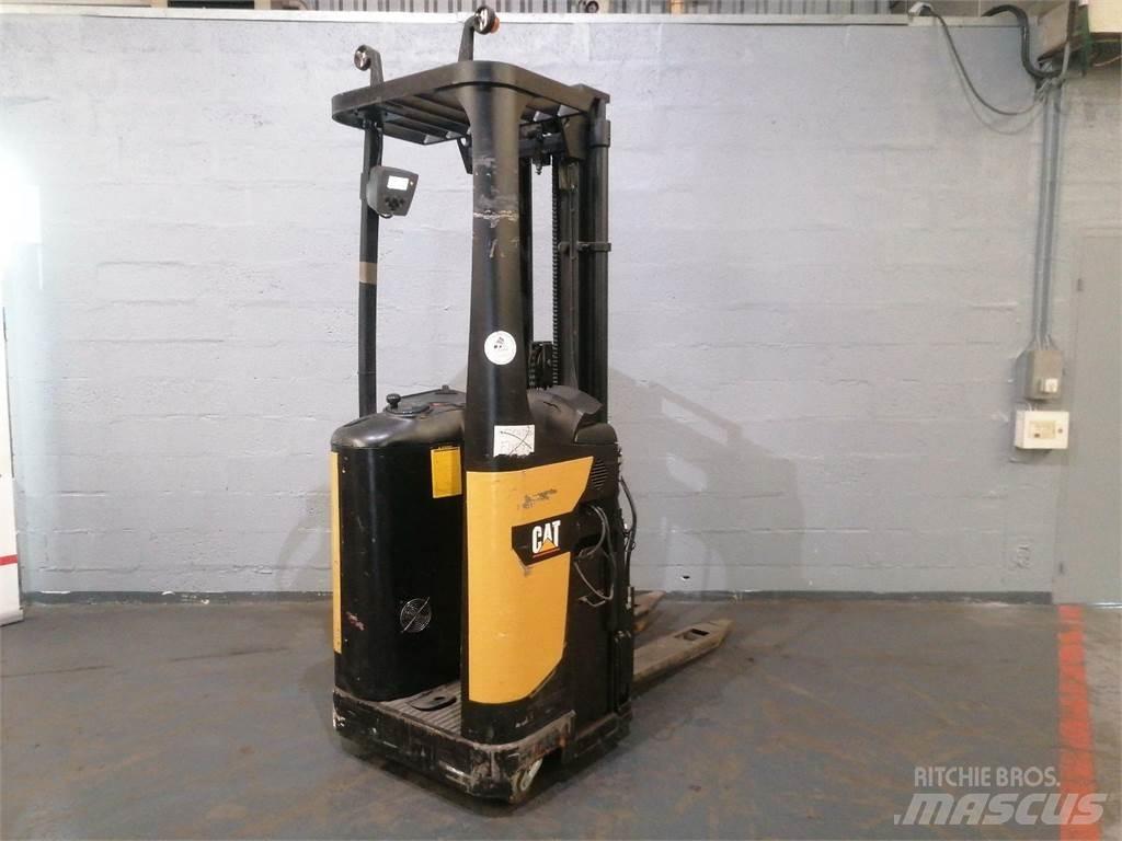 CAT NSR16N 自走式堆積機