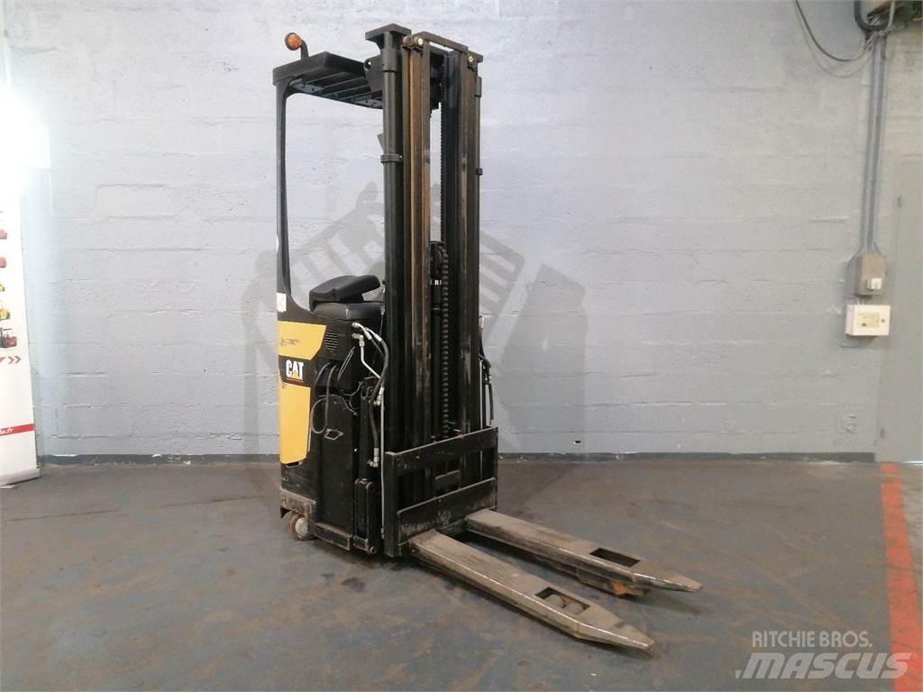 CAT NSR16N 自走式堆積機