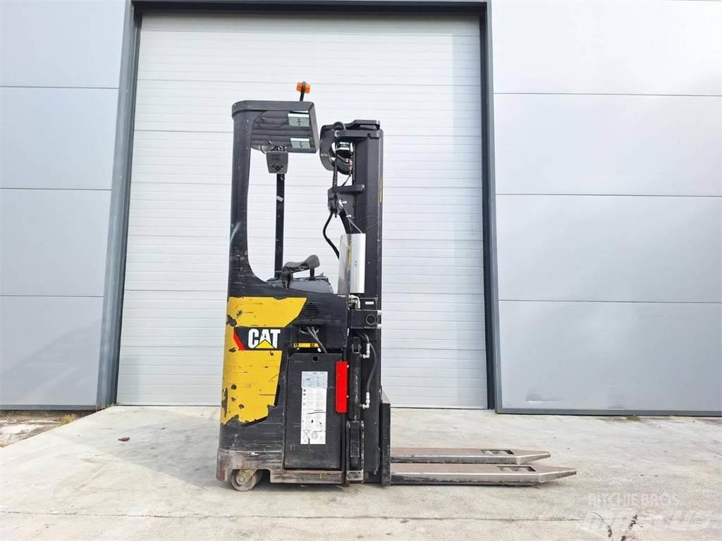 CAT NSR20N 自走式堆積機