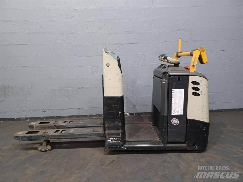 Crown GPC3020 低架裝載機