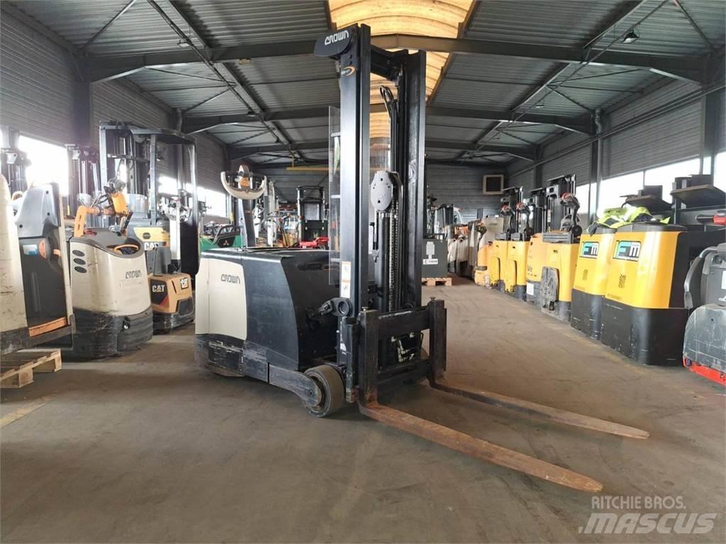 Crown SHC5540 行走控制式堆積機