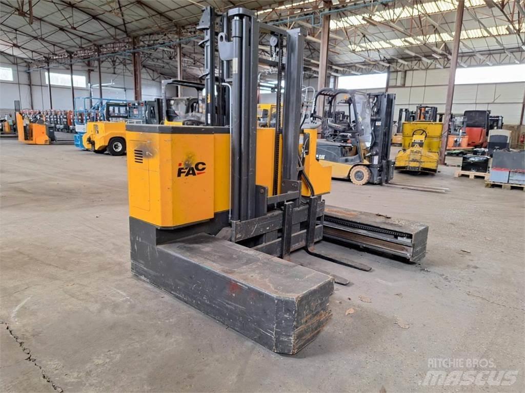 FAC 4VR 2510 行走控制式堆積機