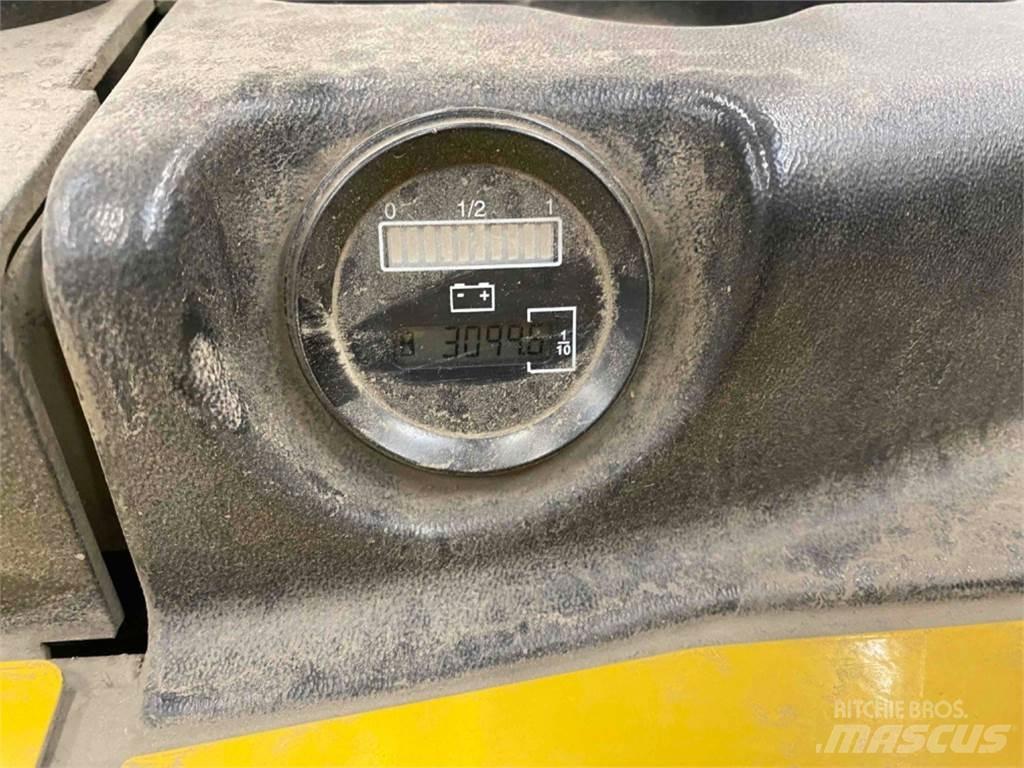 Yale MP20X 手拉式油壓拖板車