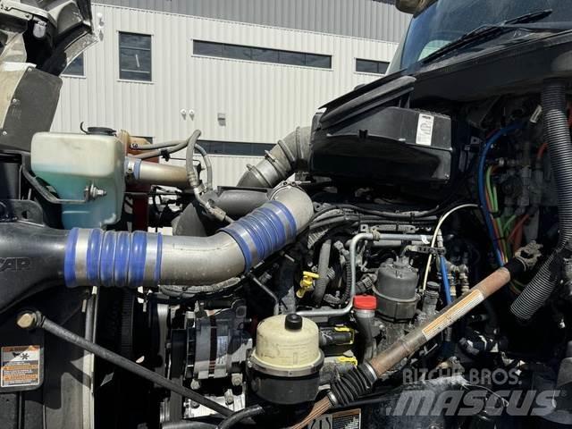 Kenworth T880 其他
