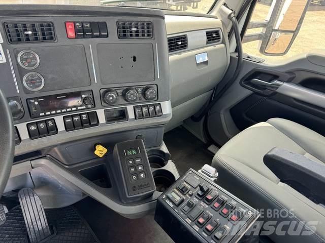 Kenworth T880 其他