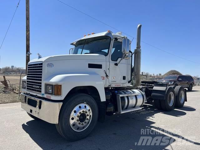 Mack PINNACLE 其他