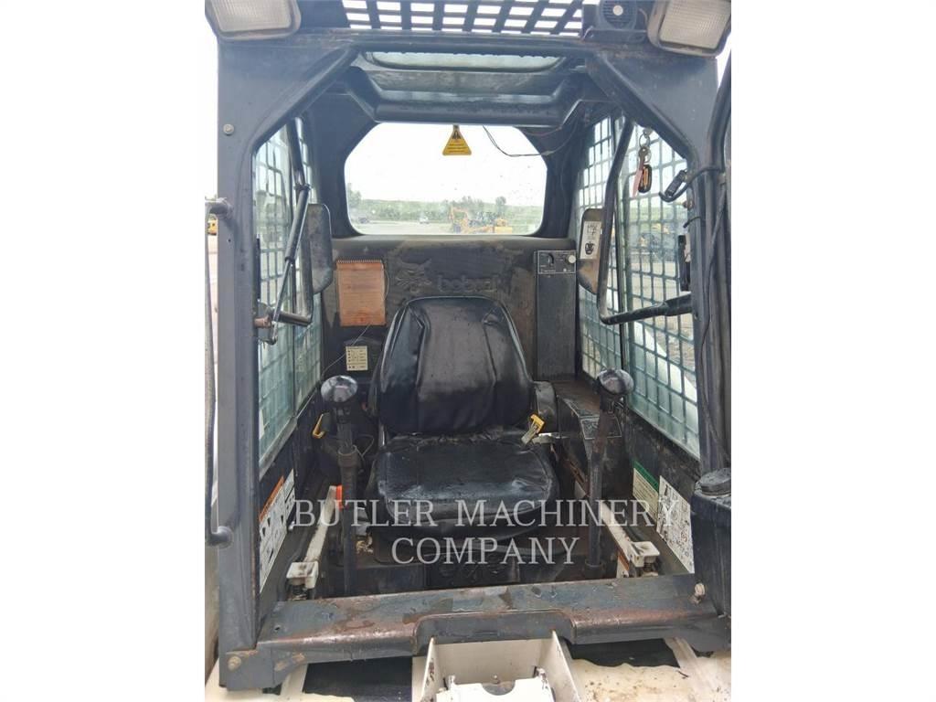 Bobcat 853 滑移轉向裝載機