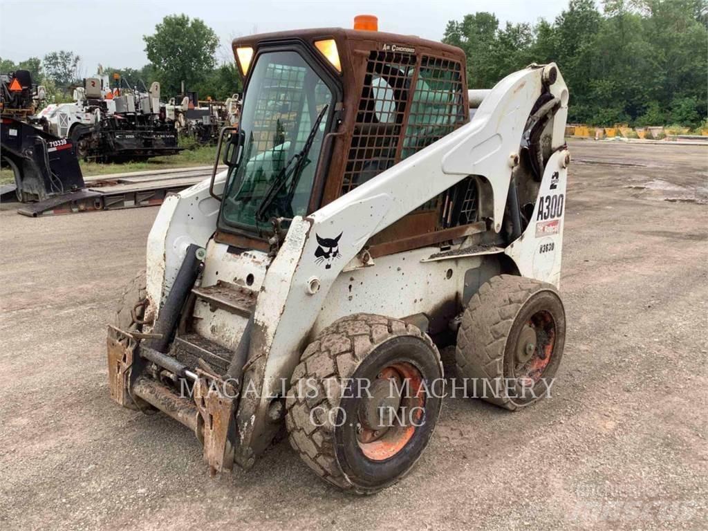 Bobcat A300 滑移轉向裝載機