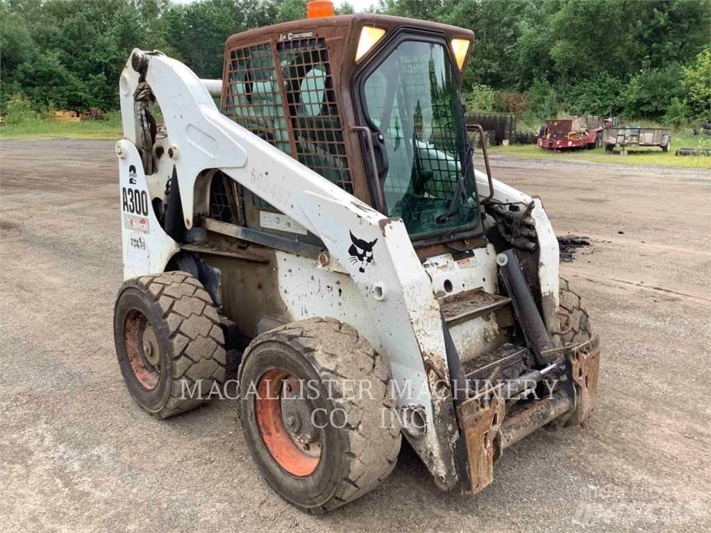 Bobcat A300 滑移轉向裝載機