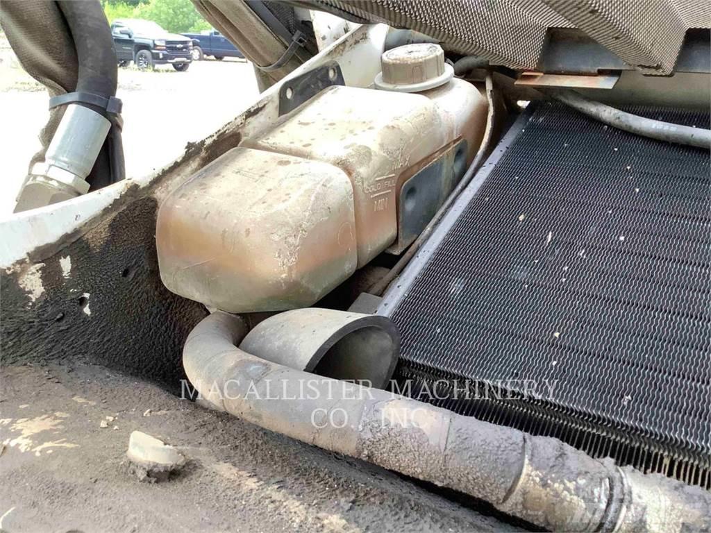 Bobcat A300 滑移轉向裝載機