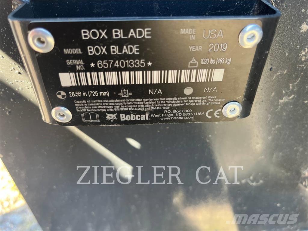 Bobcat BOXBLADE 滑移轉向裝載機