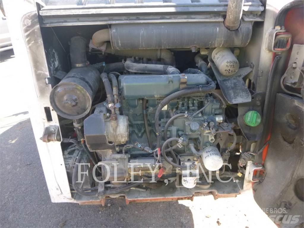 Bobcat S185 滑移轉向裝載機