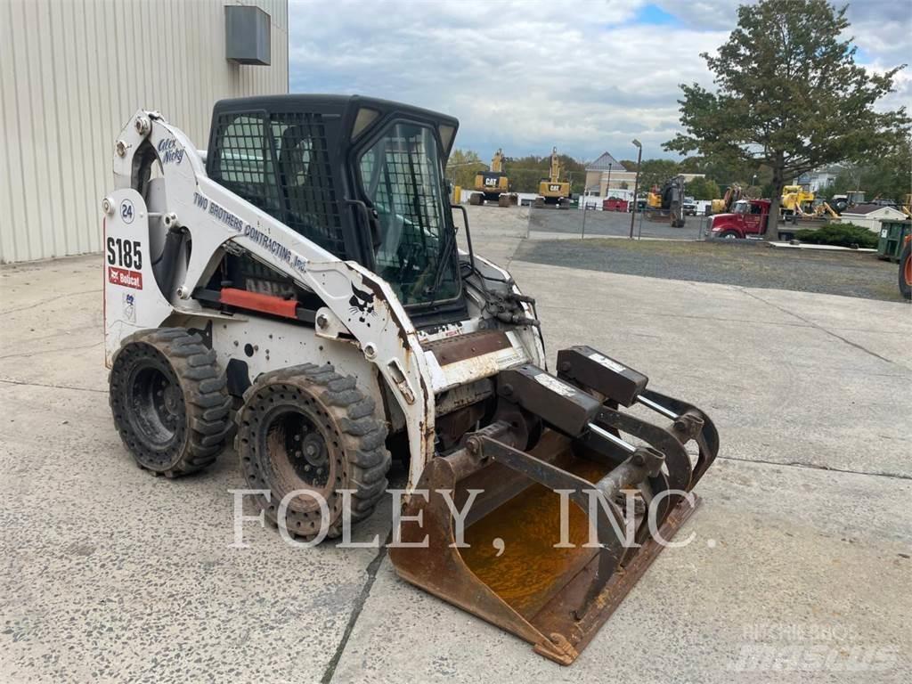 Bobcat S185 滑移轉向裝載機