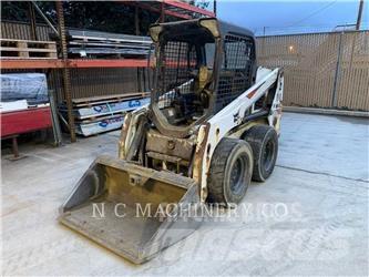 Bobcat S450 滑移轉向裝載機