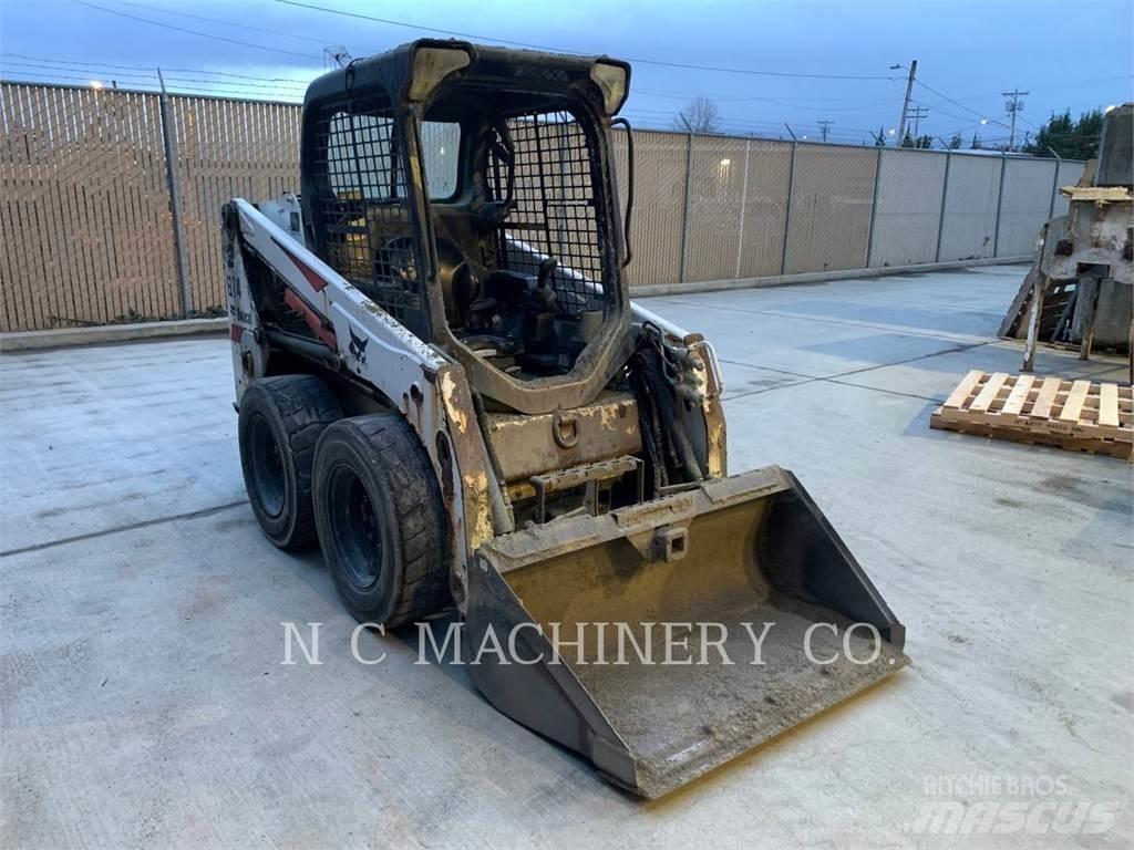 Bobcat S450 滑移轉向裝載機
