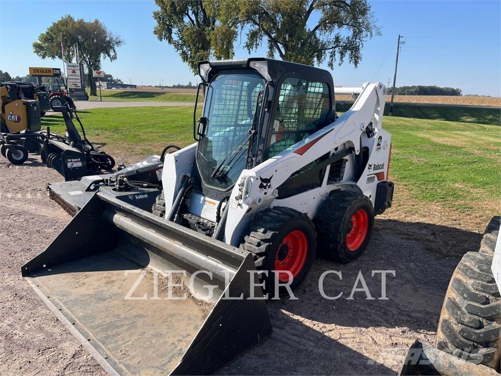 Bobcat S595 滑移轉向裝載機