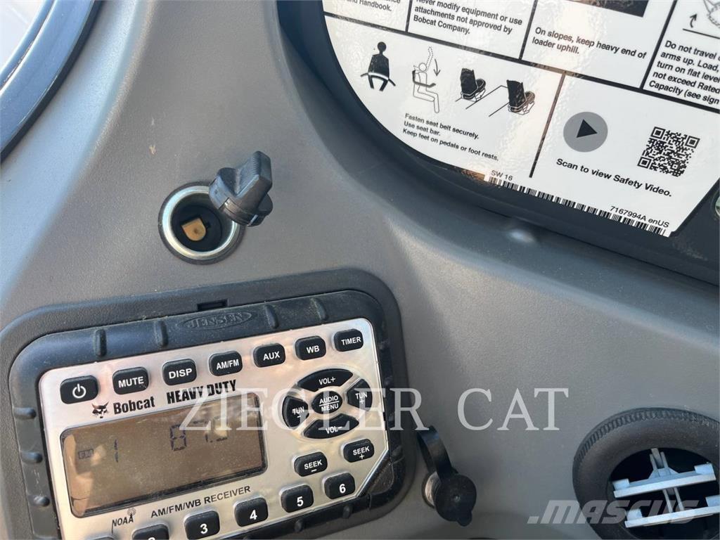 Bobcat S595 滑移轉向裝載機