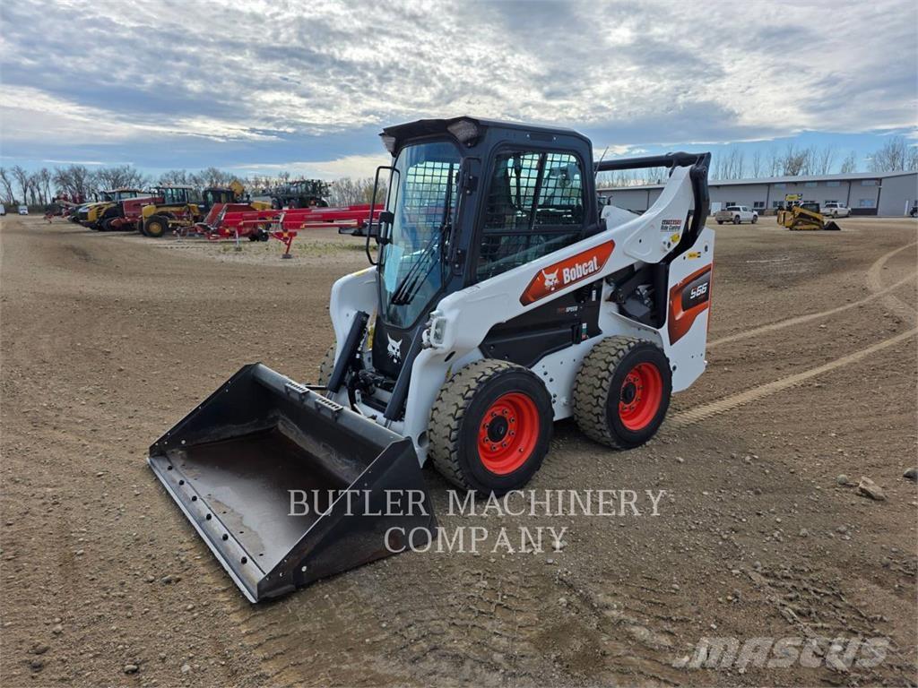 Bobcat S66 滑移轉向裝載機