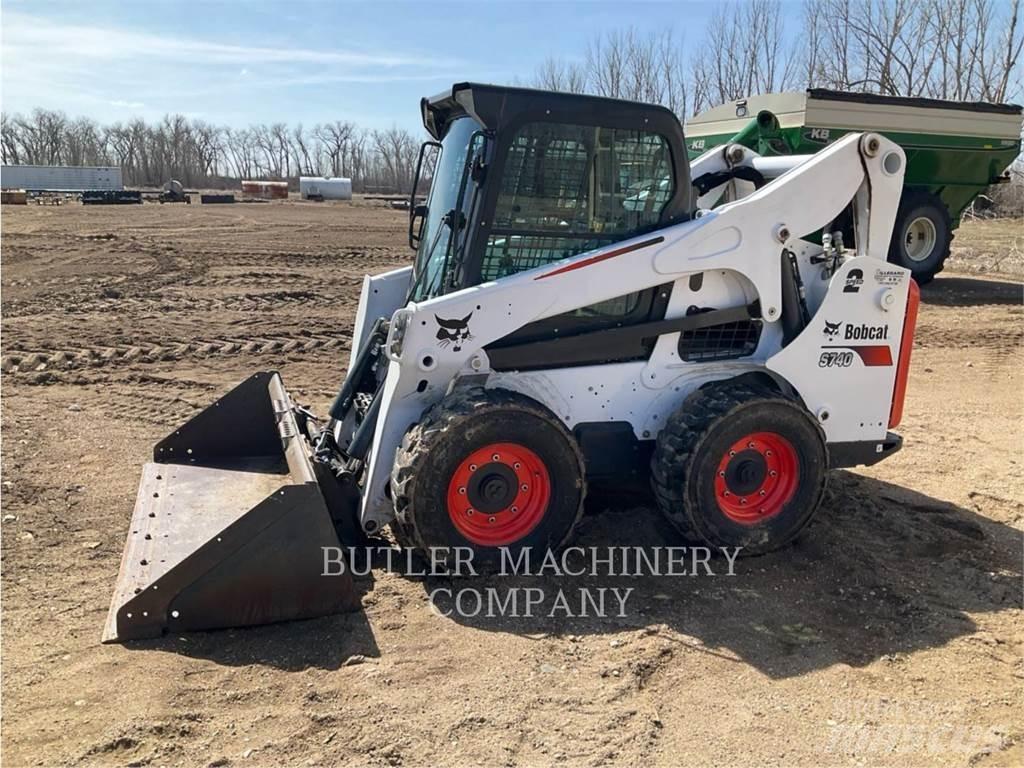 Bobcat S740 滑移轉向裝載機