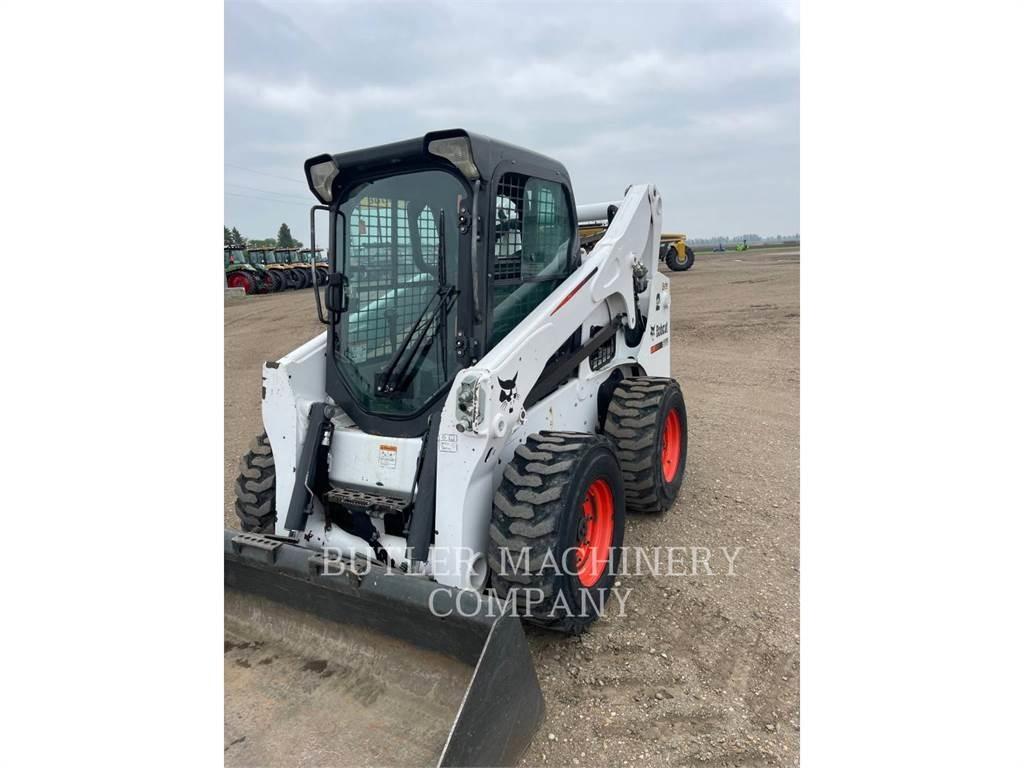 Bobcat S750 滑移轉向裝載機