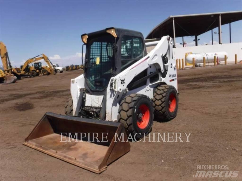Bobcat S750 滑移轉向裝載機