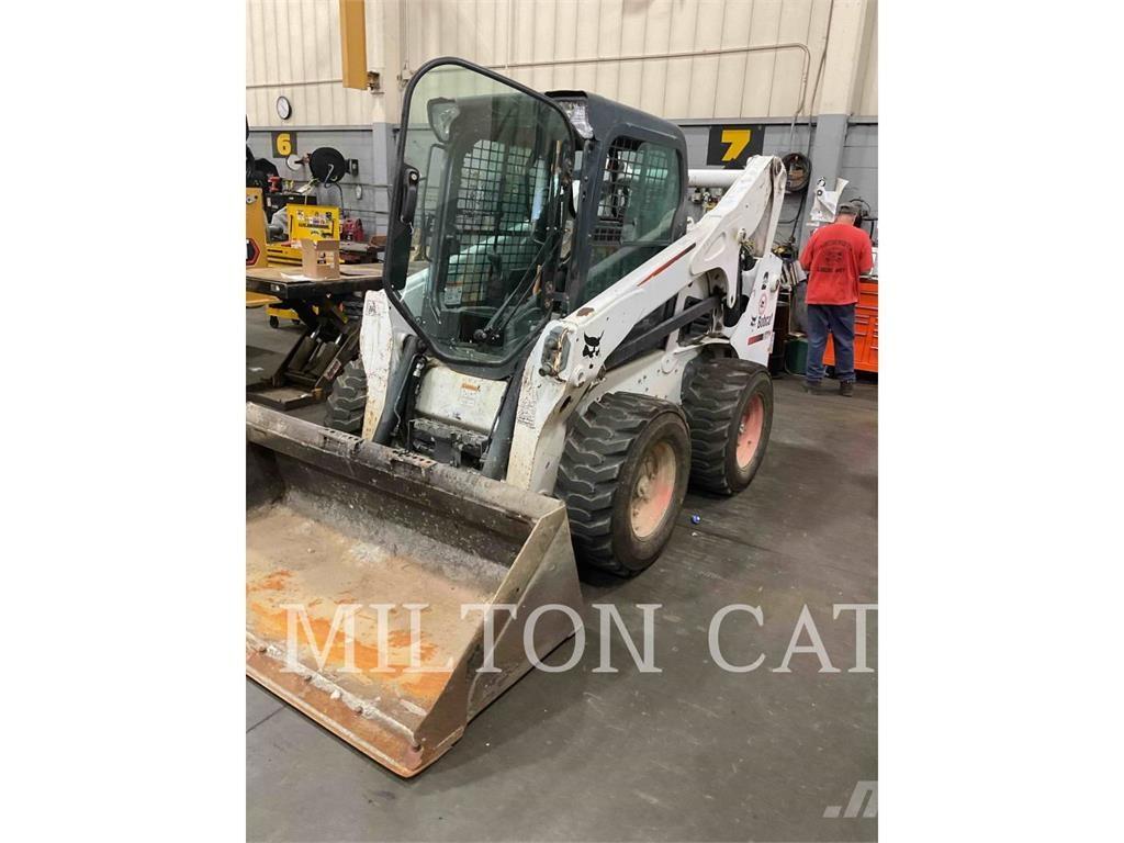 Bobcat S770 滑移轉向裝載機