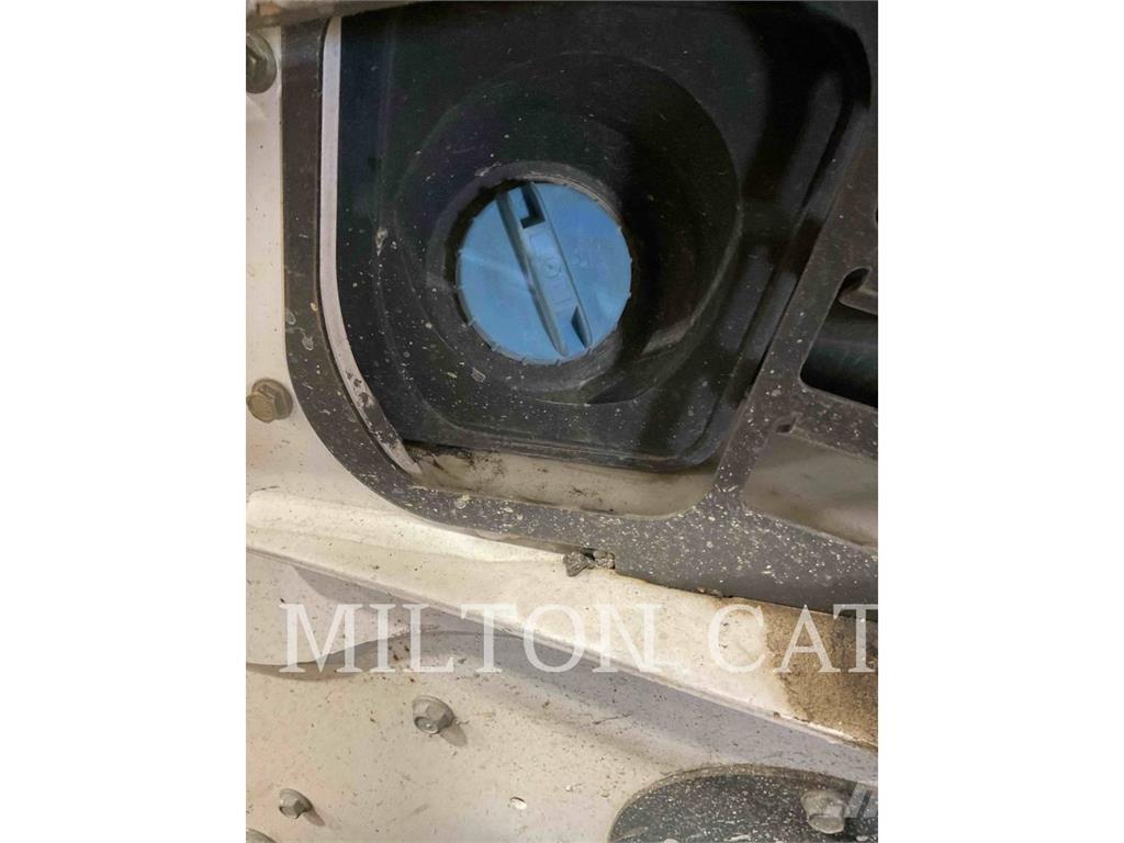 Bobcat S770 滑移轉向裝載機