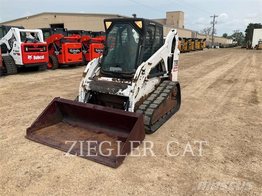 Bobcat T190 推土機