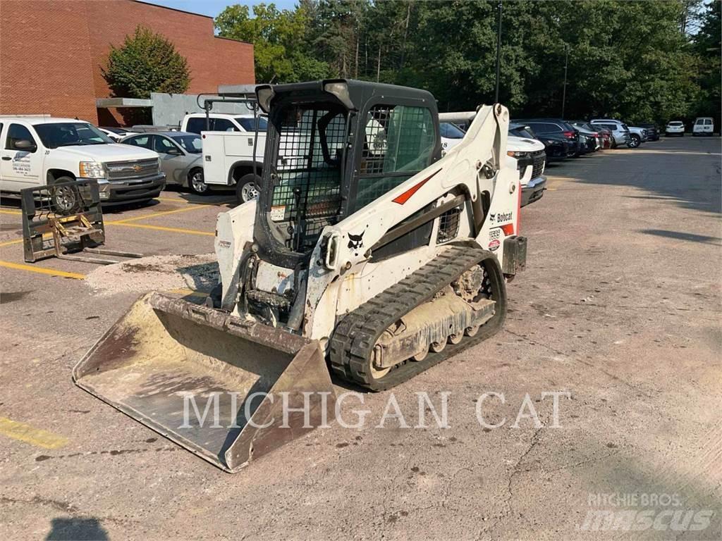 Bobcat T595 滑移轉向裝載機