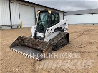 Bobcat T630 推土機
