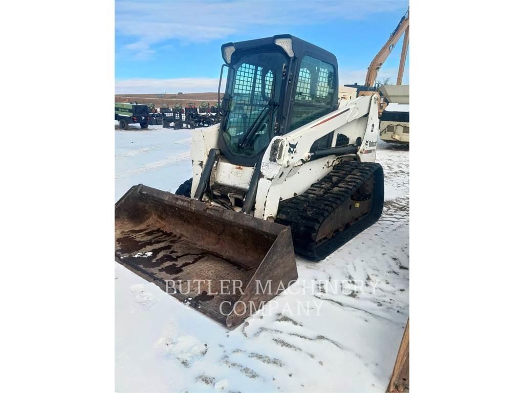 Bobcat T630 推土機