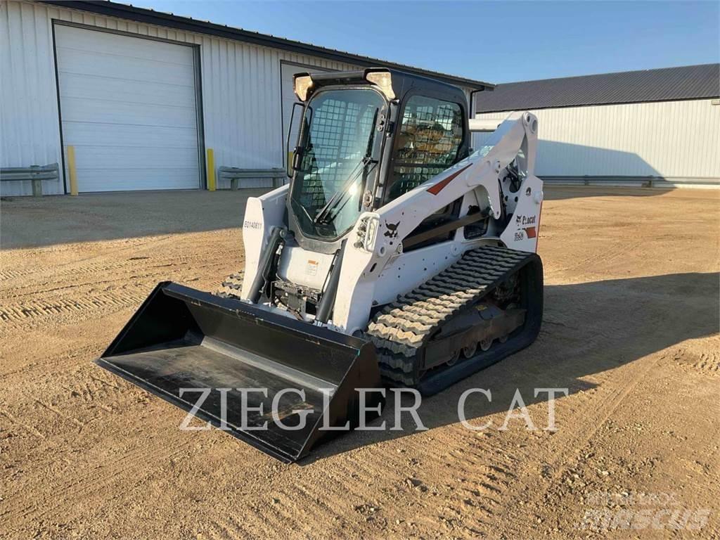 Bobcat T650 推土機