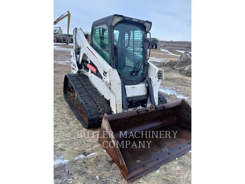 Bobcat T650 推土機