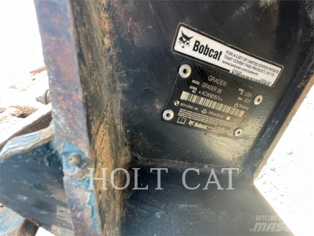 Bobcat T66 推土機