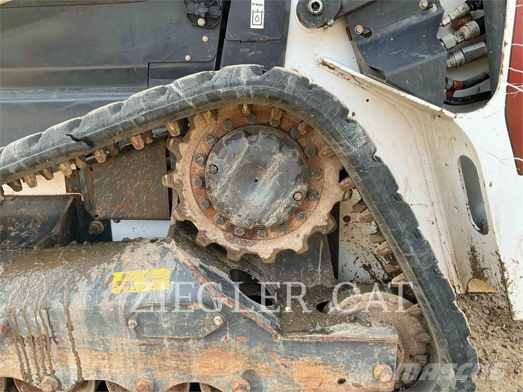 Bobcat T66 推土機