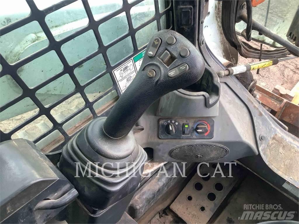Bobcat T770 滑移轉向裝載機