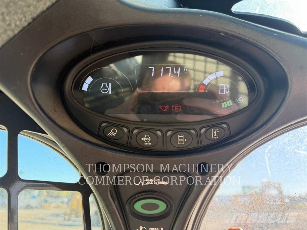 Bobcat T770 滑移轉向裝載機