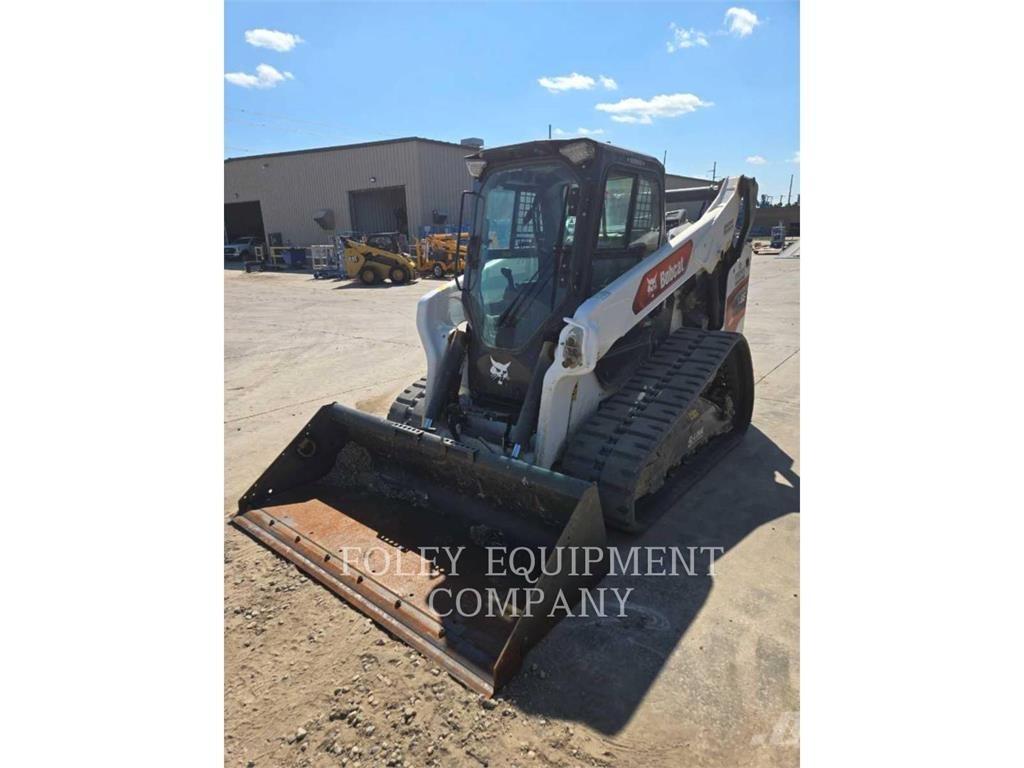 Bobcat T86 滑移轉向裝載機
