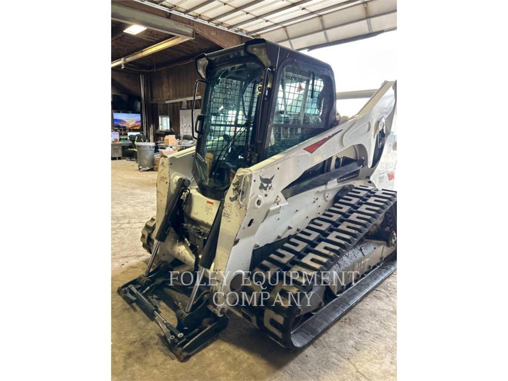 Bobcat T870 滑移轉向裝載機