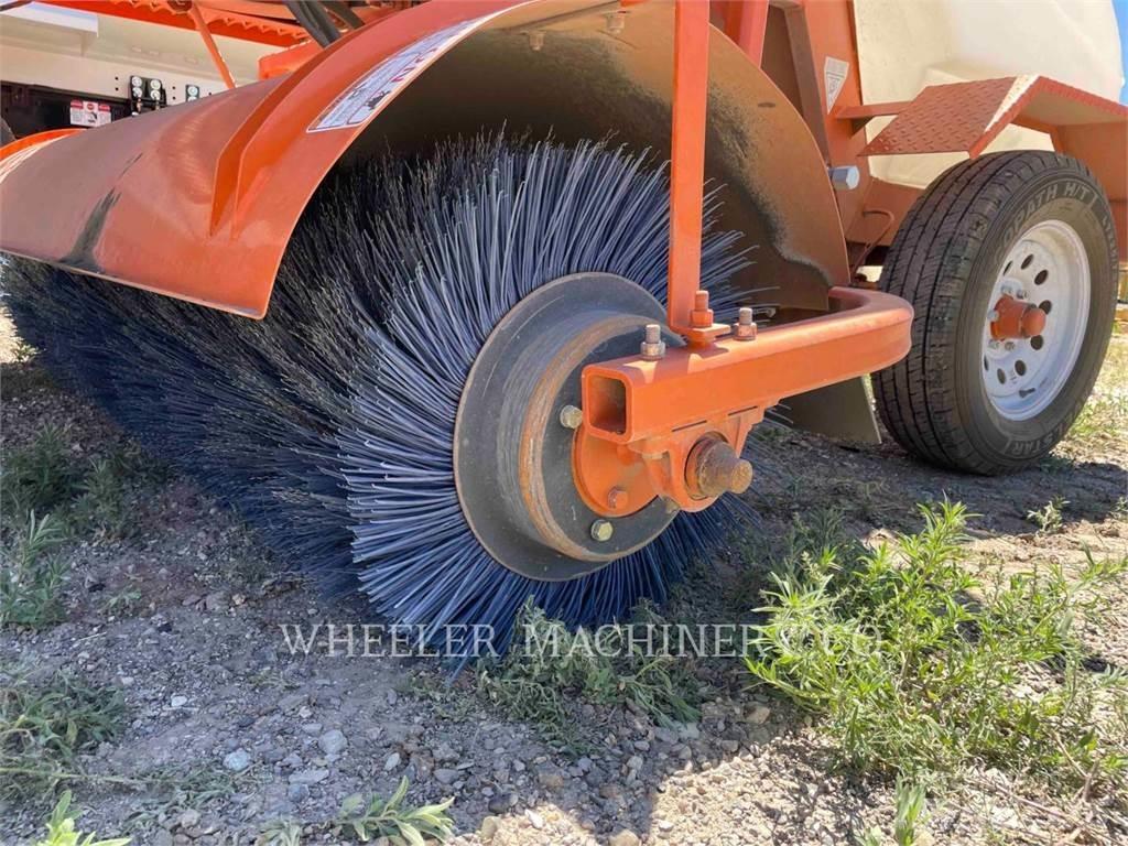 Broce BROOM 4 掃倉機