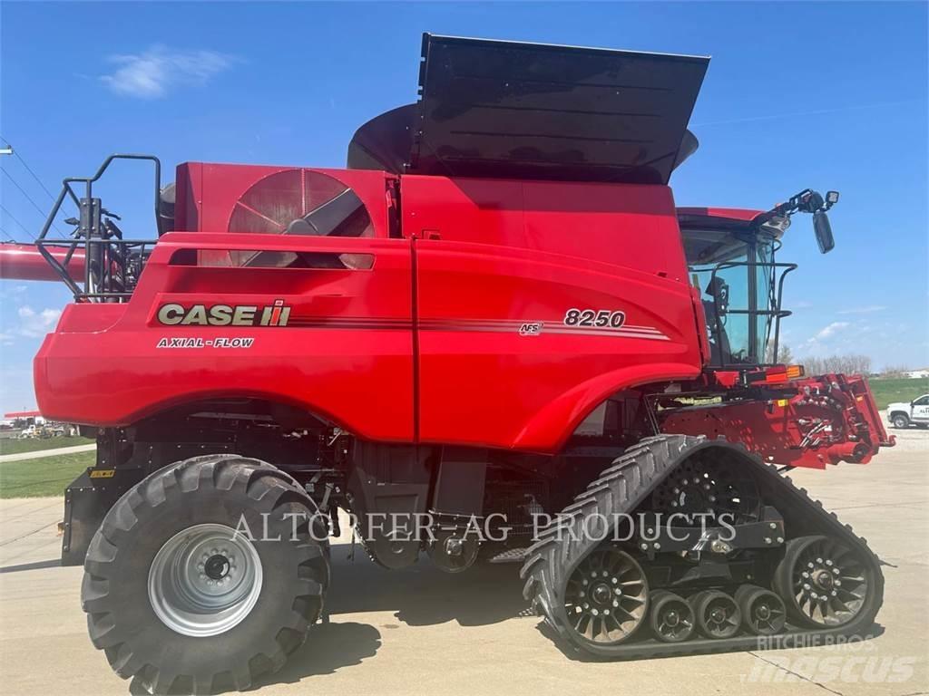 Case IH 8250 聯合收穫機