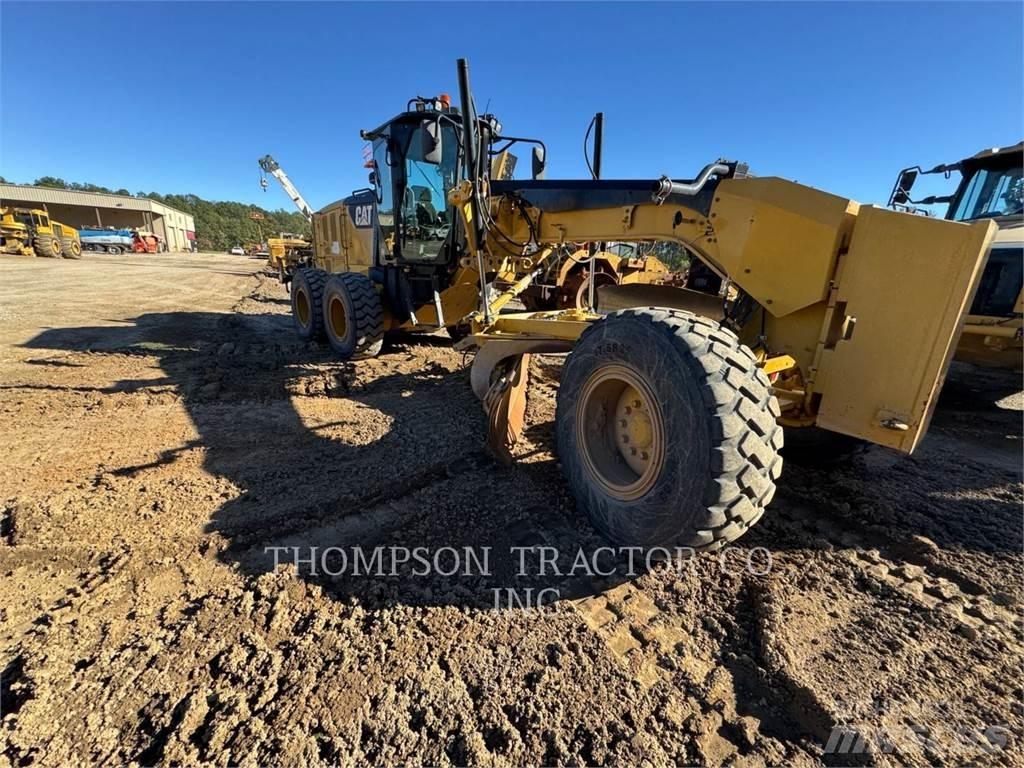 CAT 12 M3 平土機