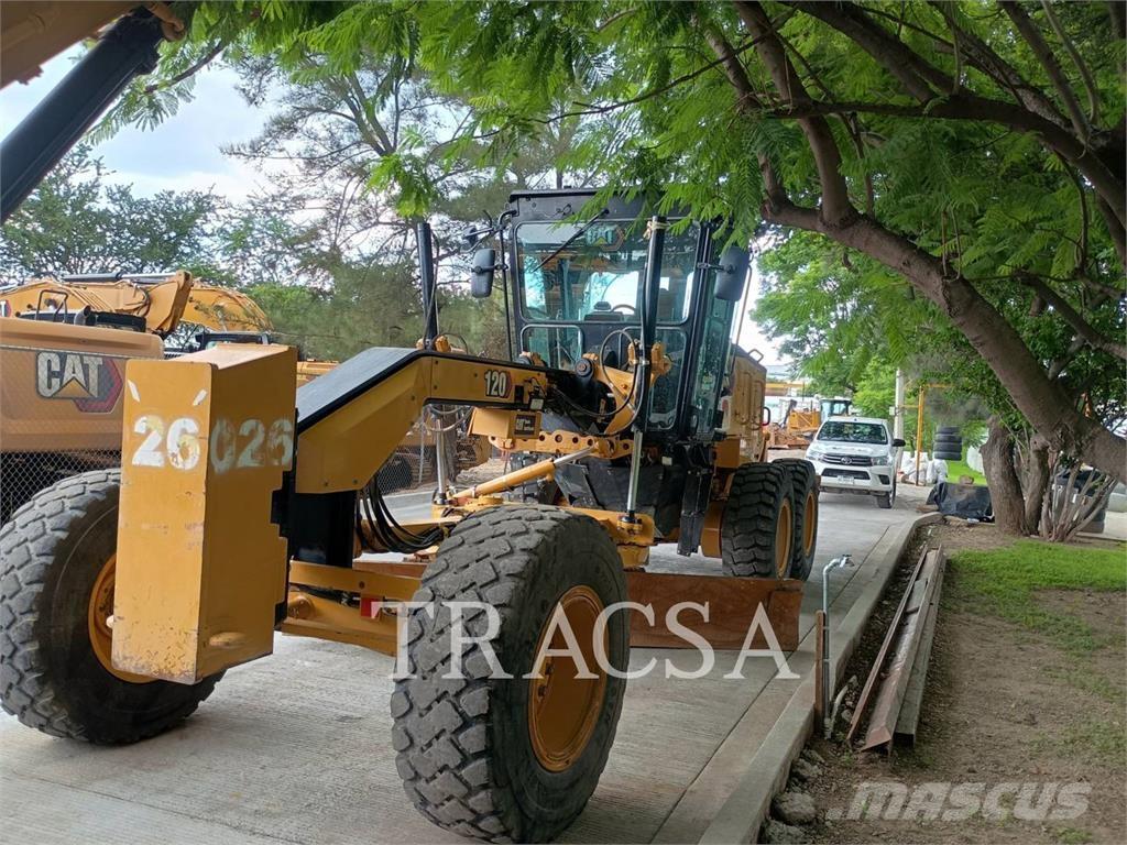 CAT 120 平土機