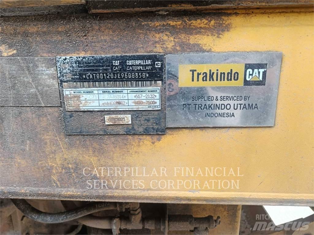 CAT 120-14 平土機